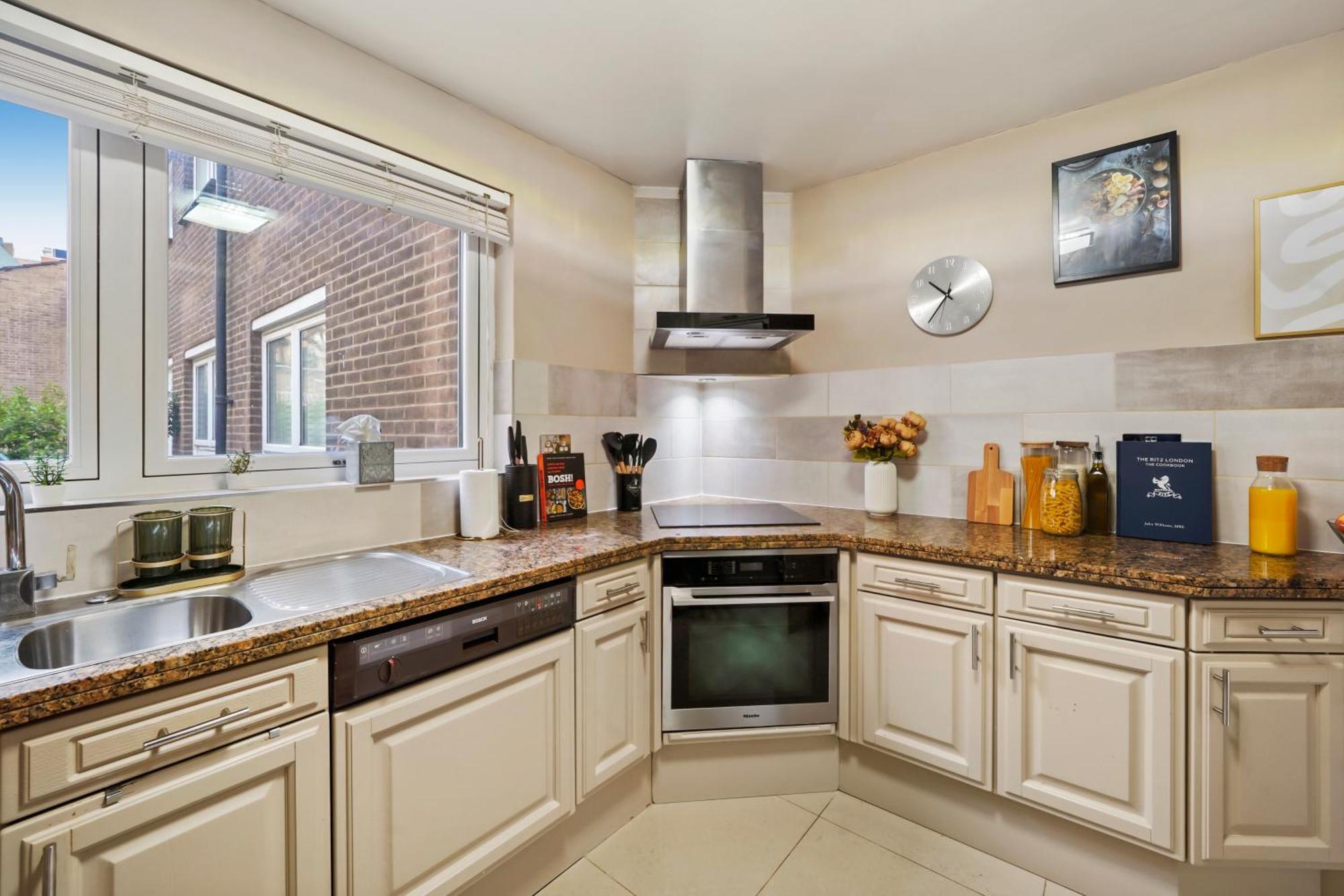 הוילה Mews House London With Private Patio & Parking מראה חיצוני תמונה